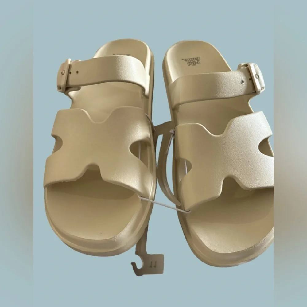 Wild fable New OFF WHITE cushion slip on adjustable buckle  Comfort sandals